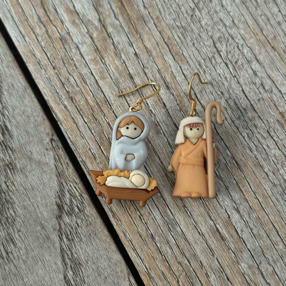 Christmas earrings Mary & Joseph with baby Jesus